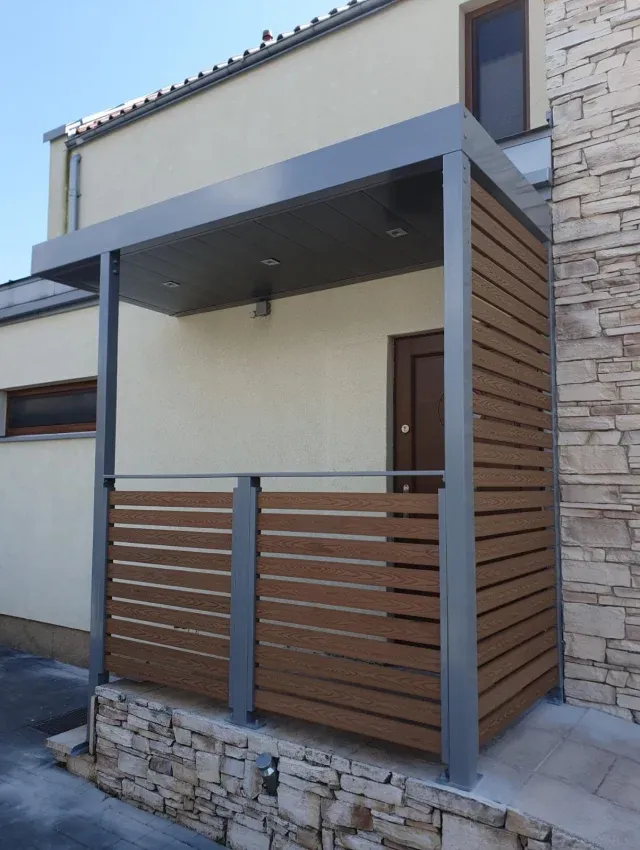 Geländerbau Berlin mit Hauseingang