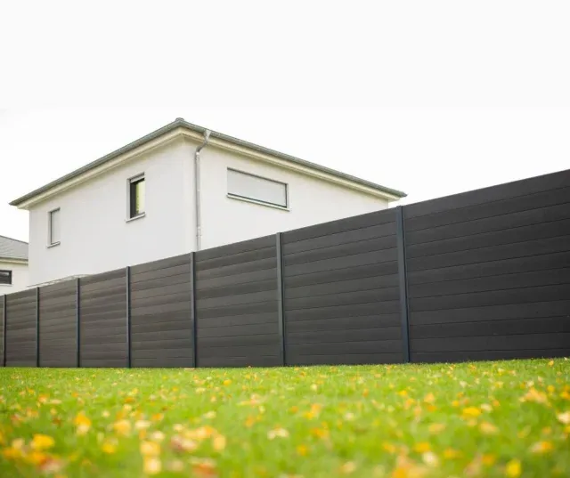 Zaun Berlin mit WPC Zaun in anthrazit