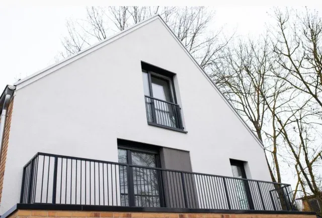 Geländerbau Berlin mit Balkon